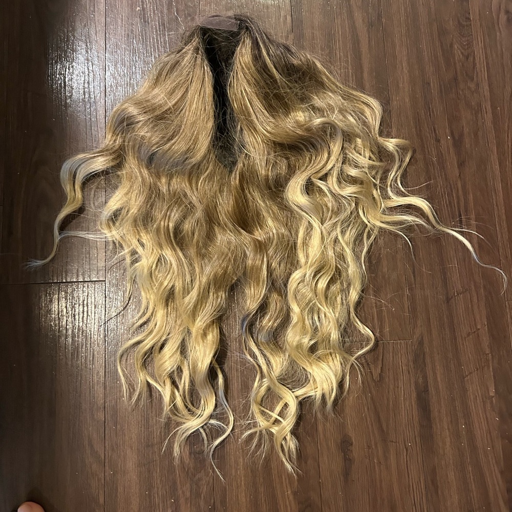 Wavy Blonde Hair Extension